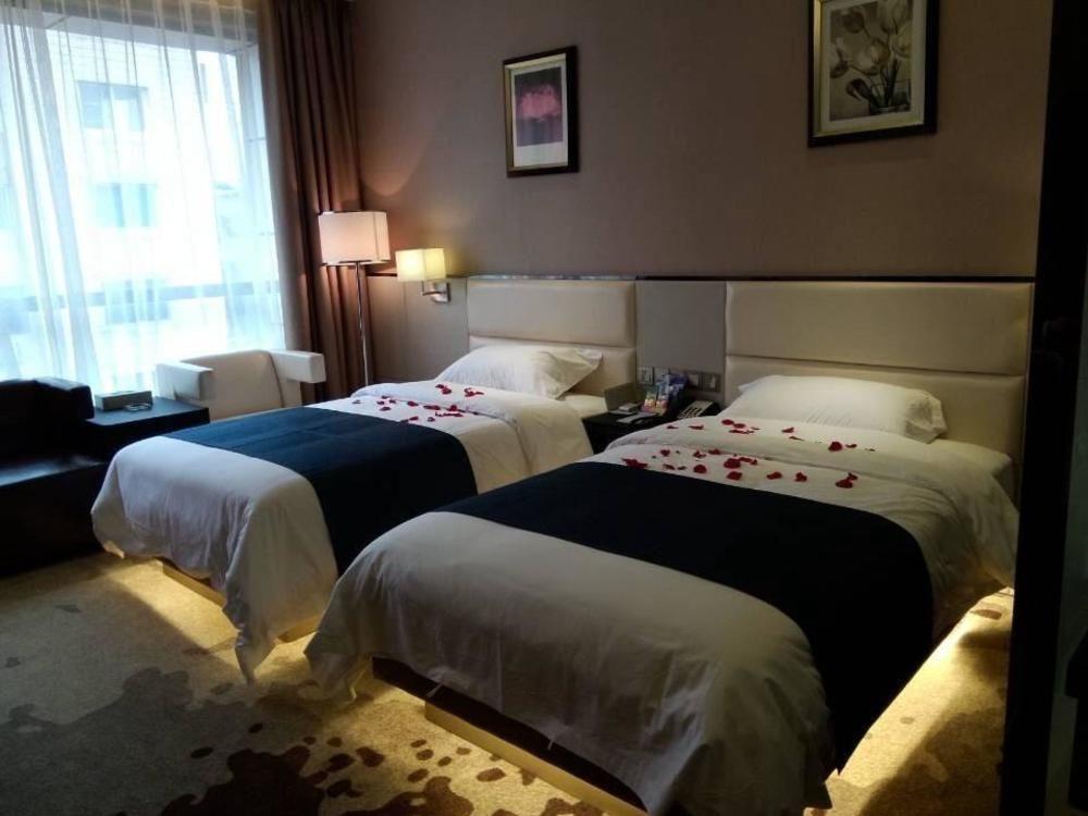 Chengdu Hello Hotel CTU Exterior photo